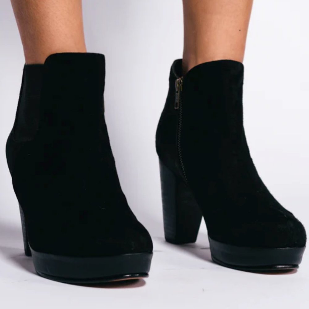 Steve Madden Suede Ankle Zip Bootie 'Leslie' BLACK SZ 8